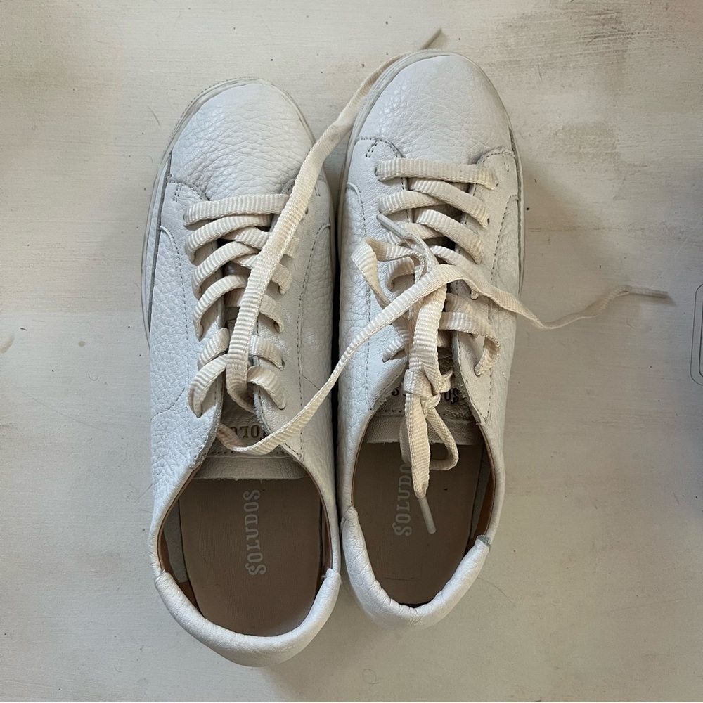 Soludos white lace up leather shoes size 8
